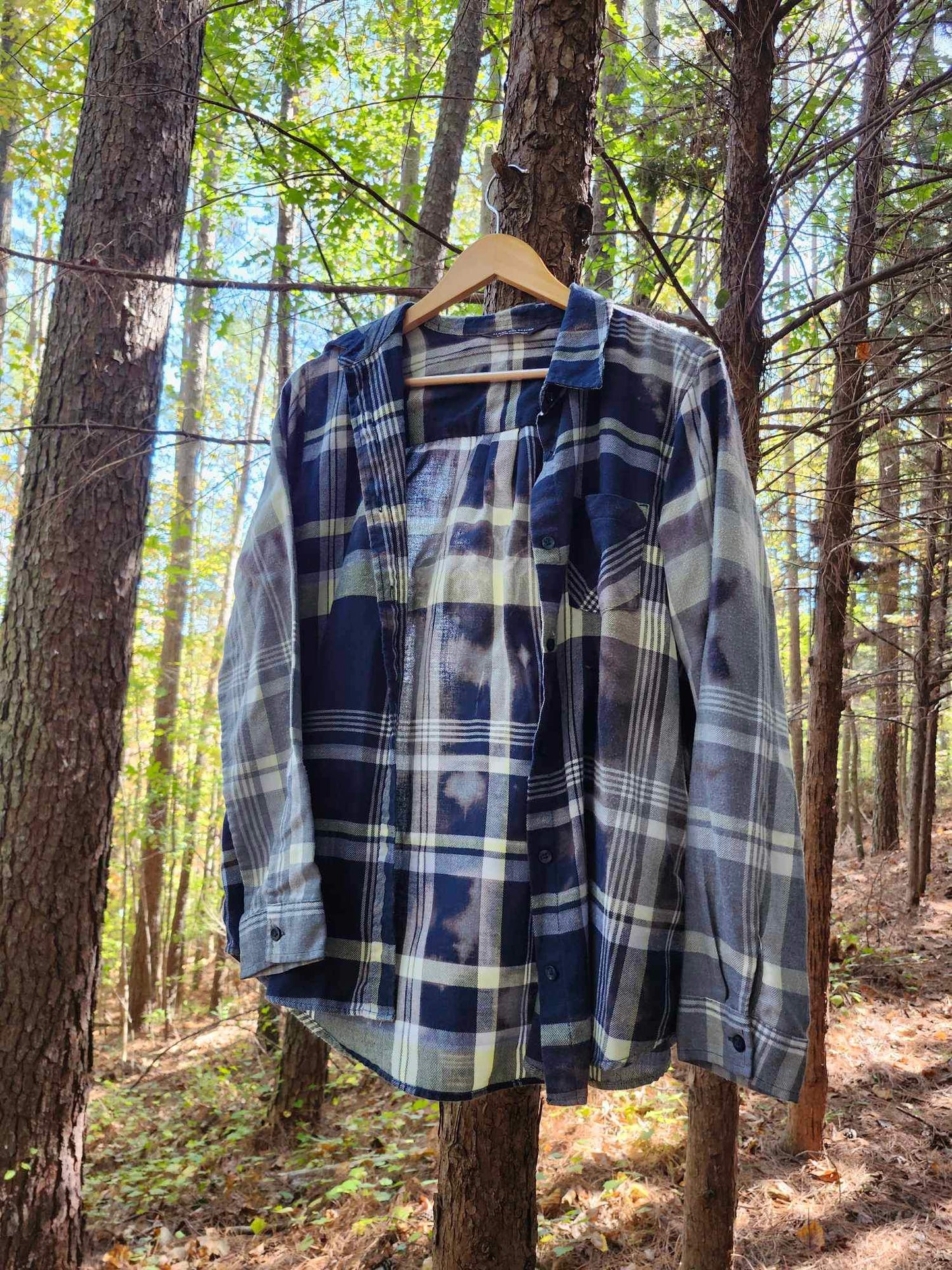 Long sleeve flannel, Size L